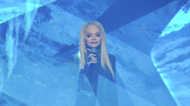 Лариса Долина