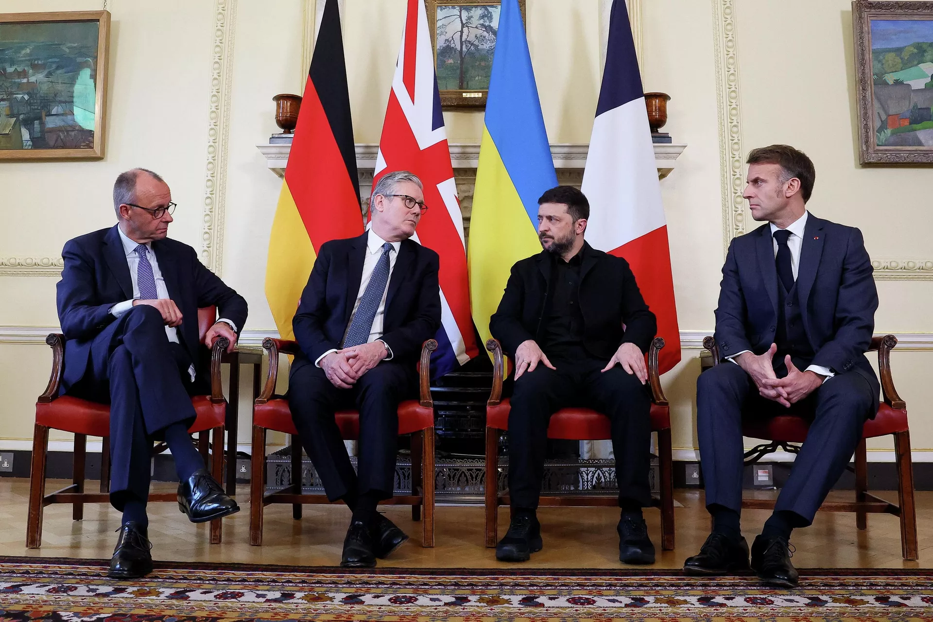 Friedrich Merz, Keir Starmer, Volodymyr Zelensky et Emmanuel Macron lors d'une réunion à Londres Friedrich Merz, Keir Starmer, Volodymyr Zelenskyy et Emmanuel Macron lors d'une rencontre à Londres - RIA Novosti, 1920, 9 décembre 2025