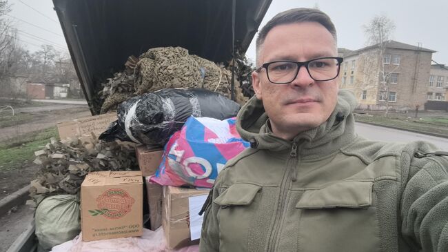 Новгородский депутат Максим Бомбин доставил генераторы и медикаменты бойцам СВО