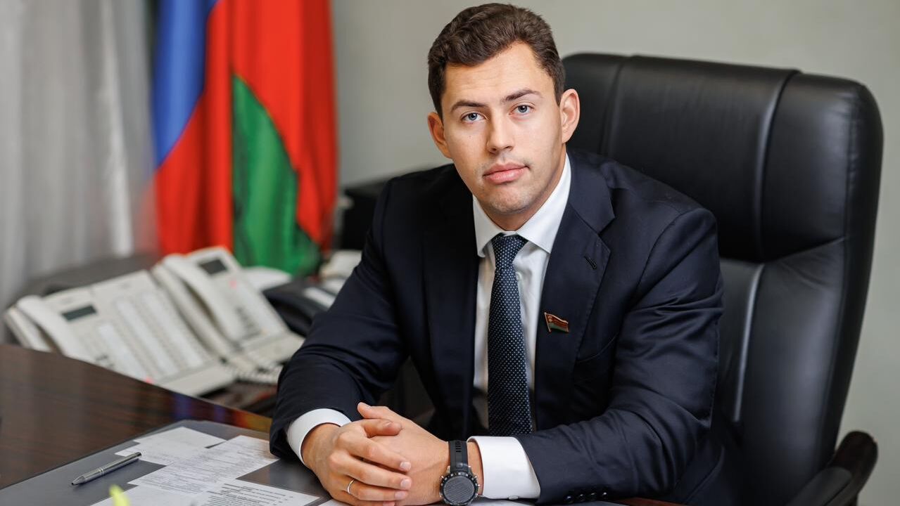 Председатель Липецкого областного Совета депутатов Владимир Сериков - РИА Новости, 1920, 12.12.2025