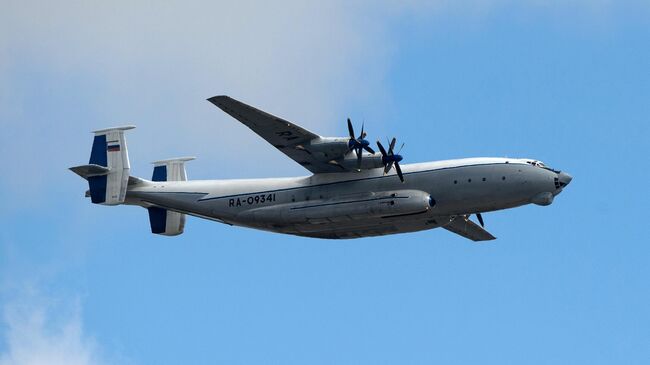 Самолет Ан-22 Антей