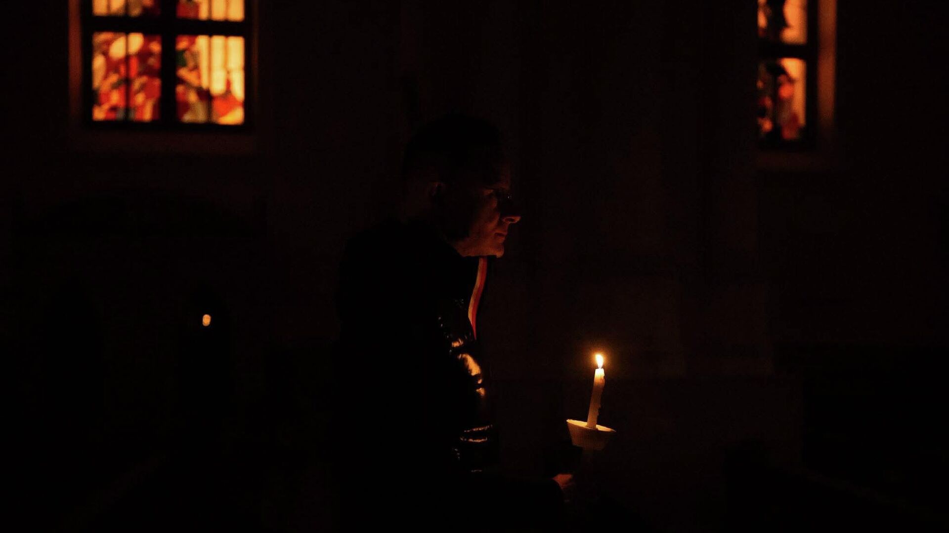 Министр иностранных дел и внешнеэкономических связей Венгрии Петер Сийярто во время мессы в католическом соборе Непорочного Зачатия Девы Марии на Большой Грузинской Министр иностранных дел и внешнеэкономических связей Венгрии Петер Сийярто во время мессы в католическом соборе Непорочного Зачатия Девы Марии на Большой Грузинской - РИА Новости, 1920, 09.12.2025