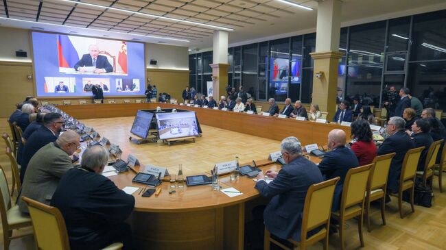 Заседание Совета при президенте РФ по развитию гражданского общества и правам человека Заседание Совета при президенте РФ по развитию гражданского общества и правам человека