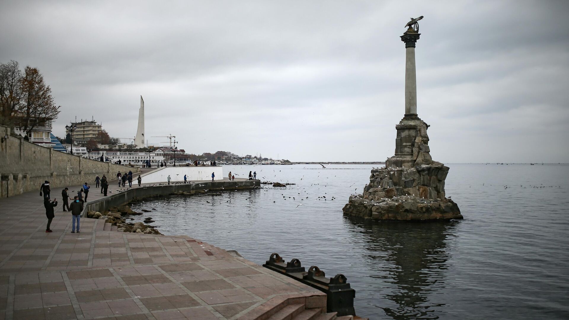 Памятник затопленным кораблям в Севастополе - РИА Новости, 1920, 09.12.2025