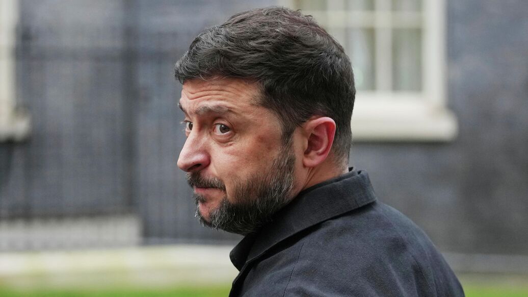 Переселенцы с Украины призвали Зеленского оставить Крым в покое