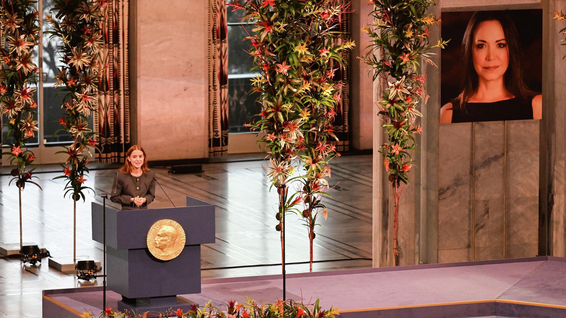 Дочь венесуэльского политика Марии Корины Мачадо получает Нобелевскую премию мира от ее имени  - РИА Новости, 1920, 10.12.2025