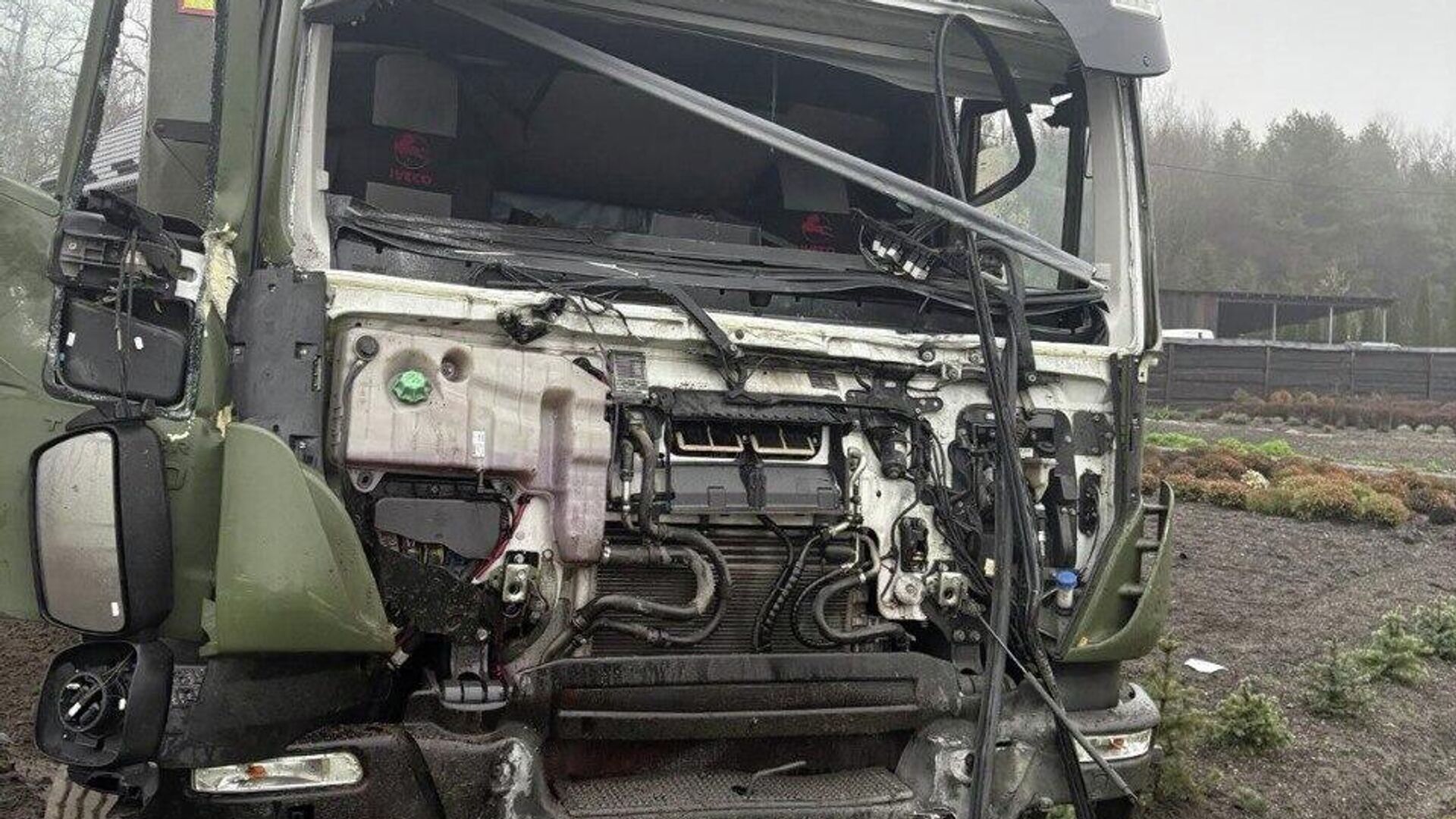 Последствия ДТП с участием военнослужащих украинской Нацгвардии в Волынской области - РИА Новости, 1920, 10.12.2025