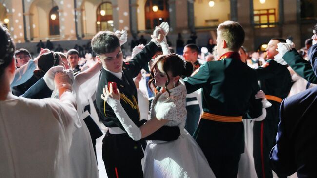 Юбилейный Х Международный кремлевский благотворительный кадетский бал в Москве Юбилейный Х Международный кремлевский благотворительный кадетский бал в Москве