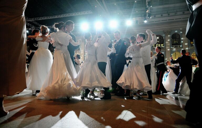 Юбилейный Х Международный кремлевский благотворительный кадетский бал в Москве Юбилейный Х Международный кремлевский благотворительный кадетский бал в Москве