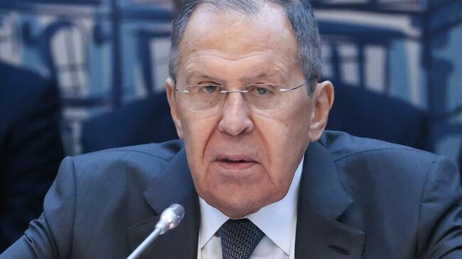 LIVE: Лавров на круглом столе послов по украинскому кризису