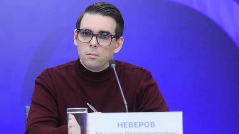 Директор по развитию ИИ X5 Group Михаил Неверов Директор по развитию ИИ X5 Group Михаил Неверов