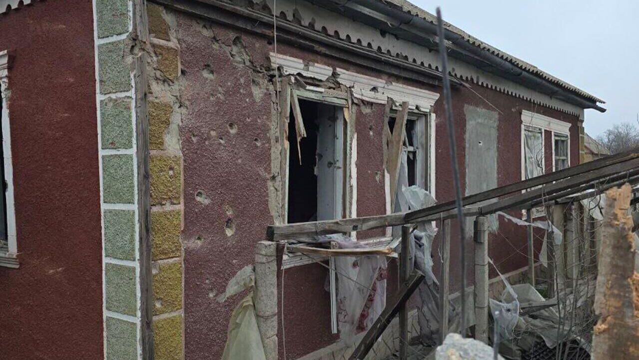 Последствия атаки ВСУ в Херсонской области - РИА Новости, 1920, 11.12.2025