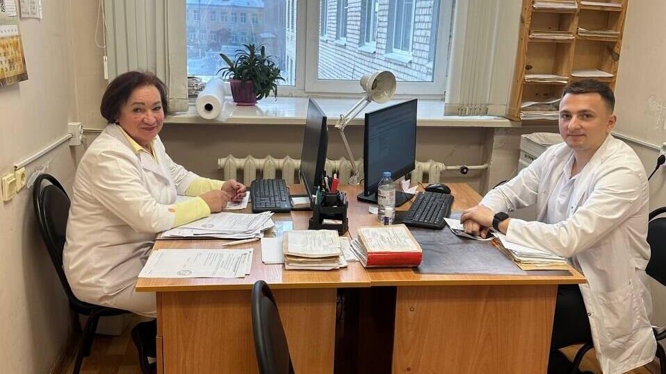 Врачи Тверского областного онкодиспансера проводят выездные приемы - РИА Новости, 1920, 11.12.2025