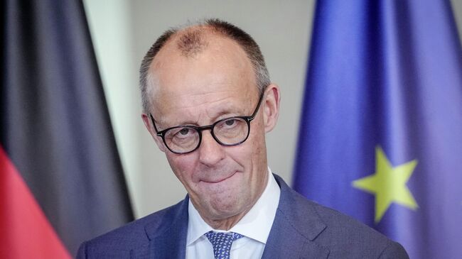 Канцлер Германии Фридрих Мерц на пресс-конференции с генсеком НАТО Марком Рютте. 11 декабря 2025