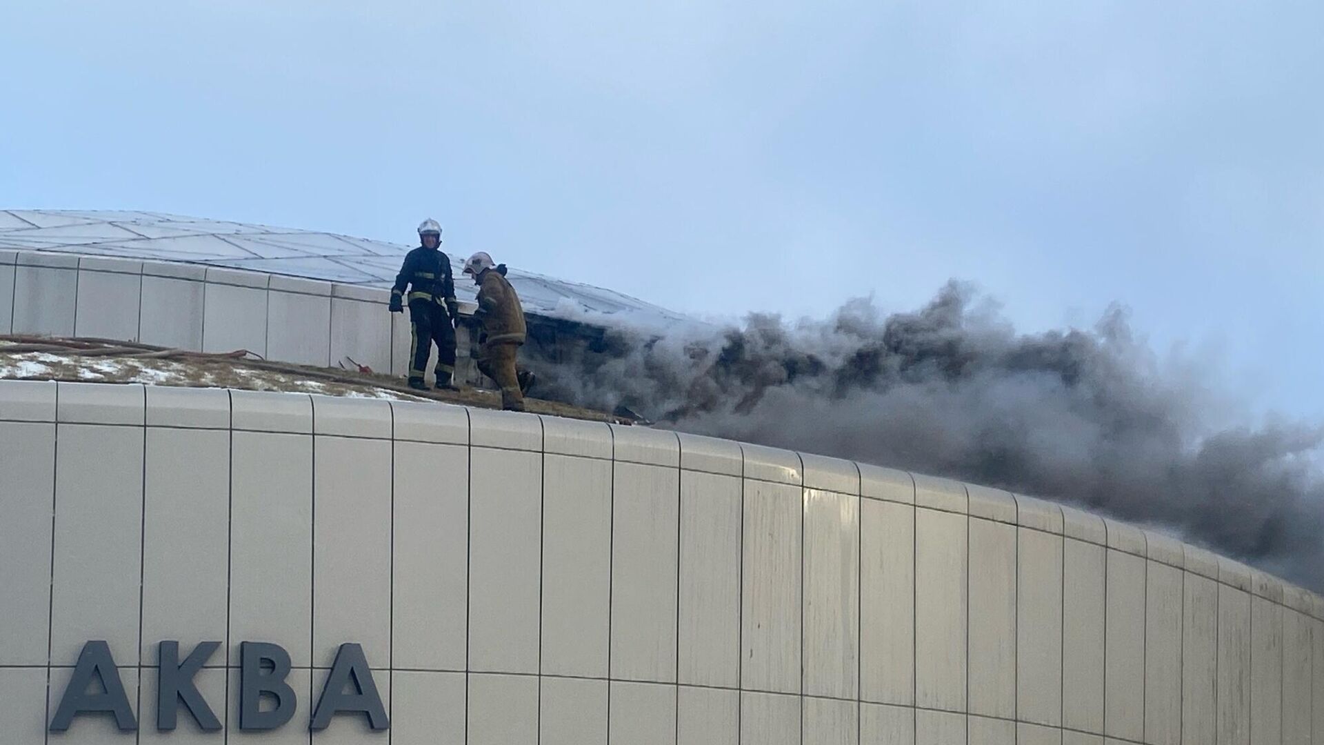 Ликвидация возгорания на кровле аквапарка в Суздале - РИА Новости, 1920, 13.12.2025