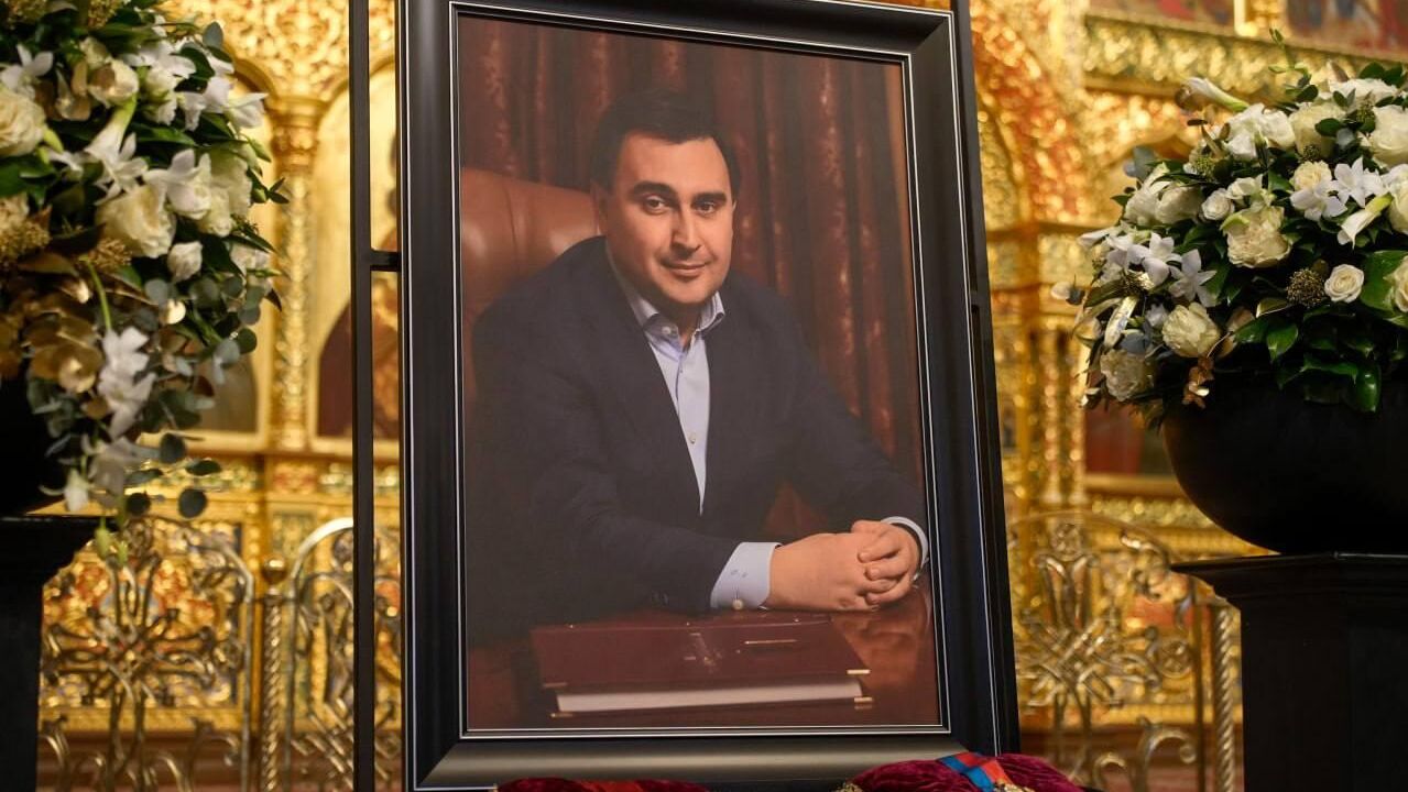 Церемония прощания и отпевание главы городского округа Реутов Филиппа Науменко в Реутове - РИА Новости, 1920, 15.12.2025