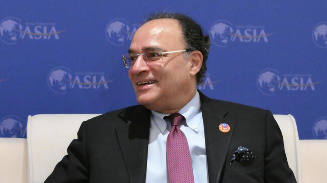 Министр финансов Пакистана Мухаммад Аурангзеб