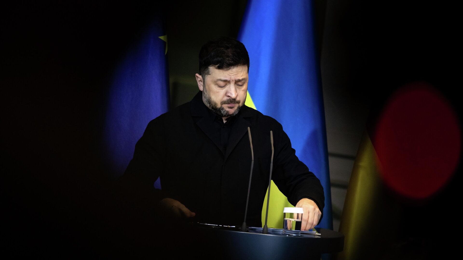 Владимир Зеленский Владимир Зеленский - РИА Новости, 1920, 16.12.2025