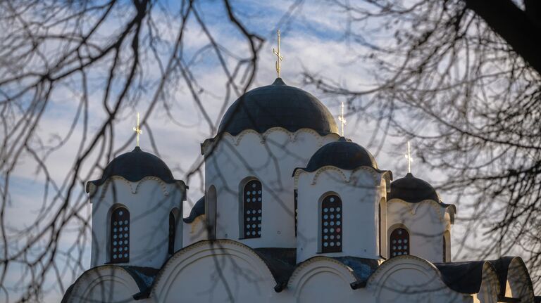 Купола Никольского собора в Великом Новгороде 