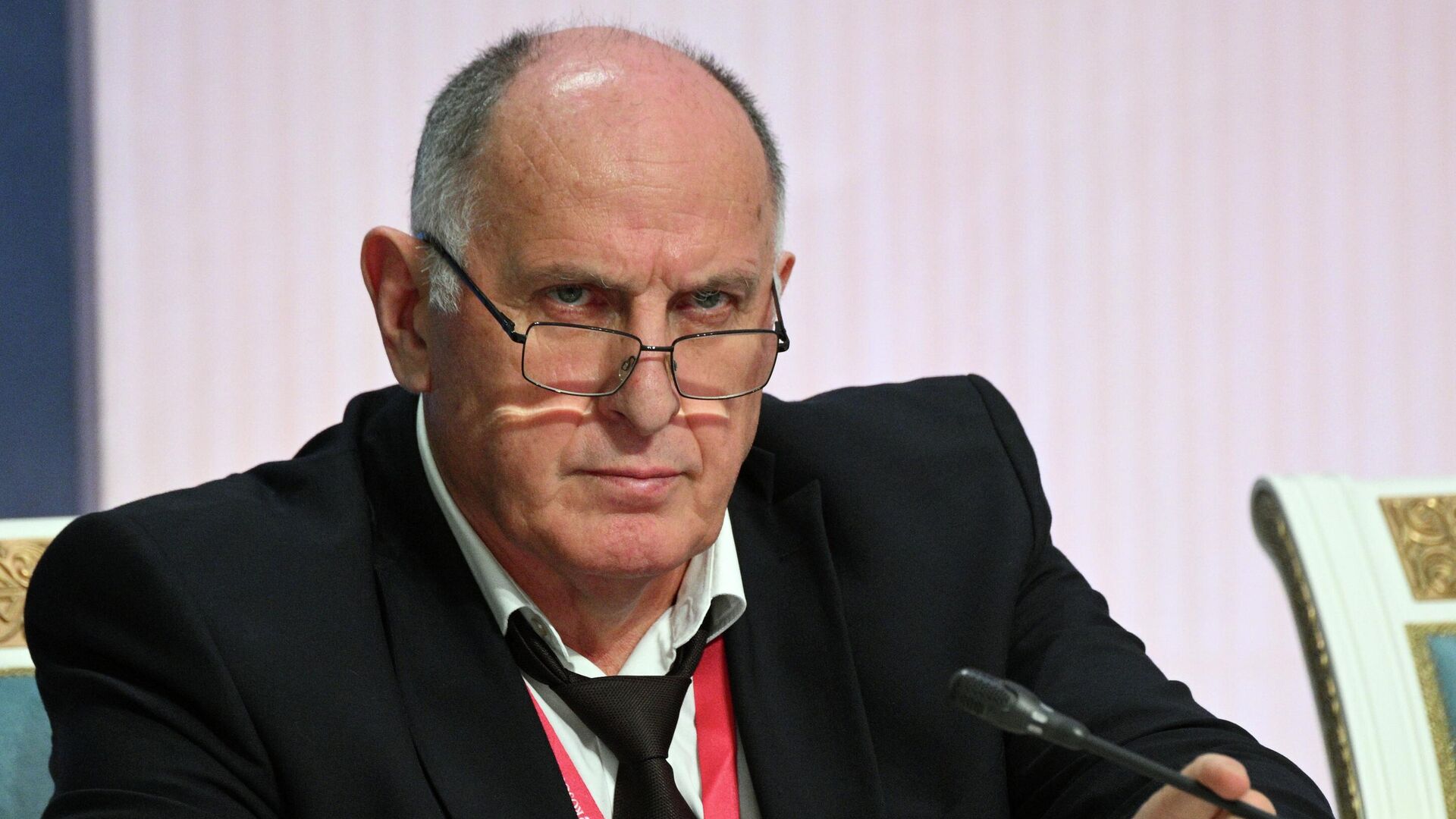 Председатель Правительства Республики Дагестан Абдулмуслим Абдулмуслимов - РИА Новости, 1920, 16.12.2025