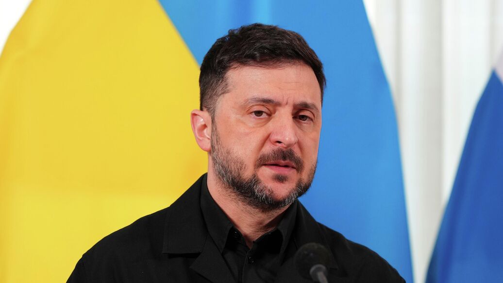 Опрос показал уровень недоверия к правительству Зеленского