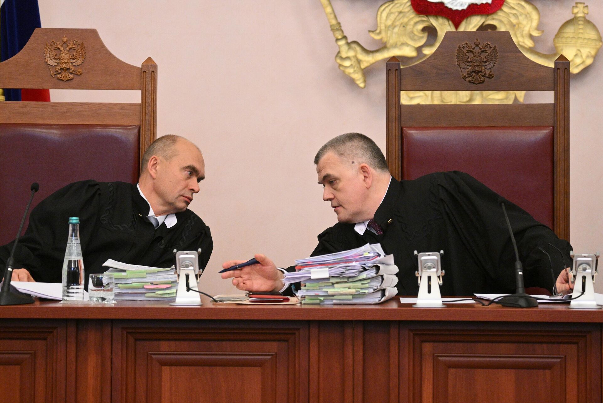 Рассмотрение жалобы по делу о квартире певицы Долиной в Верховном суде России Рассмотрение жалобы по делу о квартире певицы Долиной в Верховном суде России - РИА Новости, 1920, 16.12.2025