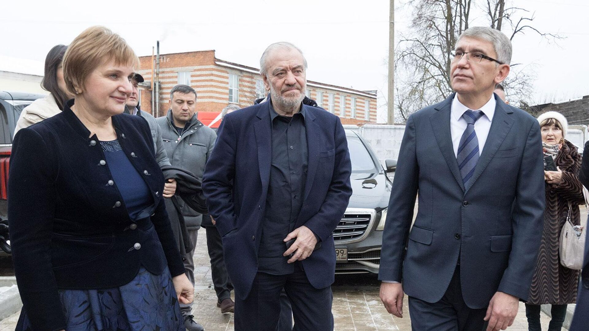 Губернатор Тульской области Дмитрий Миляев и художественный руководитель - директор Государственного академического Мариинского театра, генеральный директор Государственного академического Большого театра России Валерий Гергиев Губернатор Тульской области Дмитрий Миляев и художественный руководитель - директор Государственного академического Мариинского театра, генеральный директор Государственного академического Большого театра России Валерий Гергиев - РИА Новости, 1920, 16.12.2025