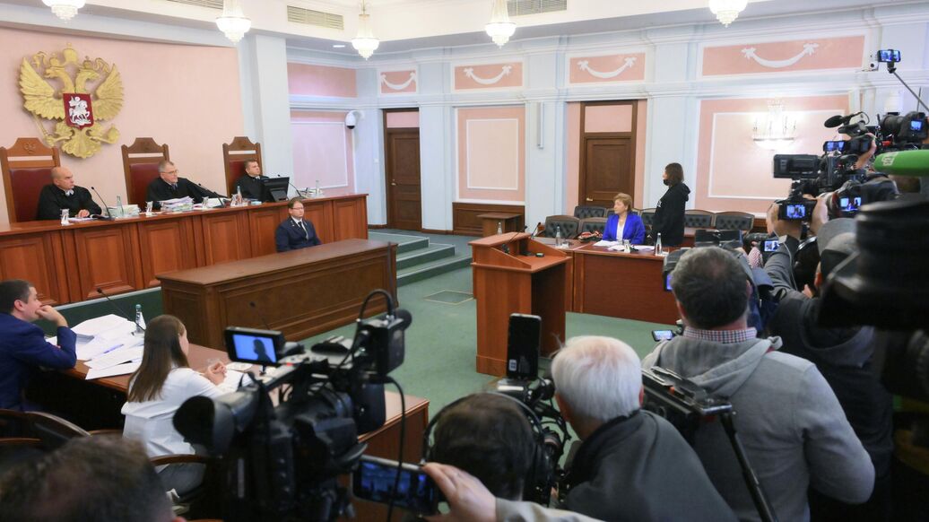 Верховный суд оставил право собственности за Лурье