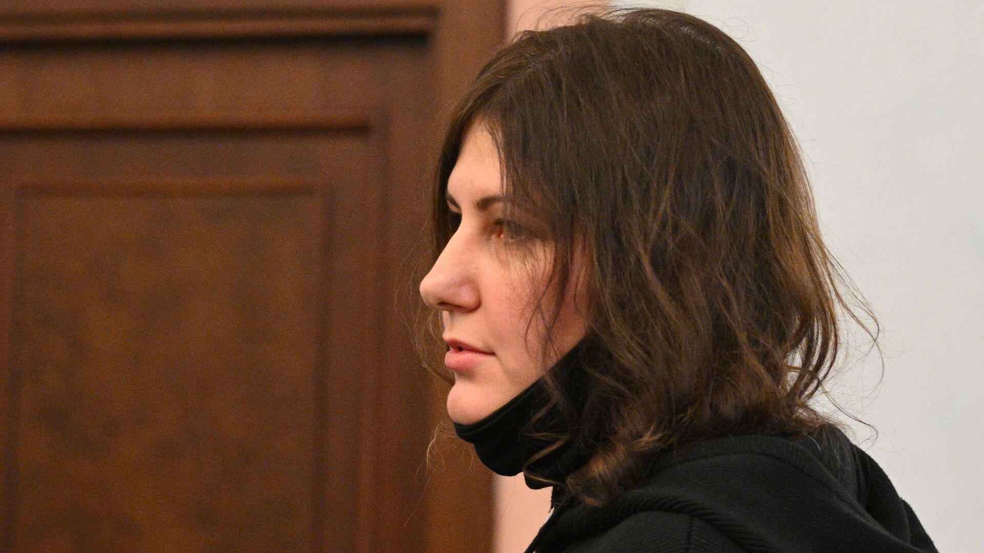 Покупательница квартиры певицы Ларисы Долиной Полина Лурье во время рассмотрения жалобы на решения судов по иску о признании недействительной сделки о продаже квартиры в Верховном суде РФ - РИА Новости, 1920, 17.12.2025