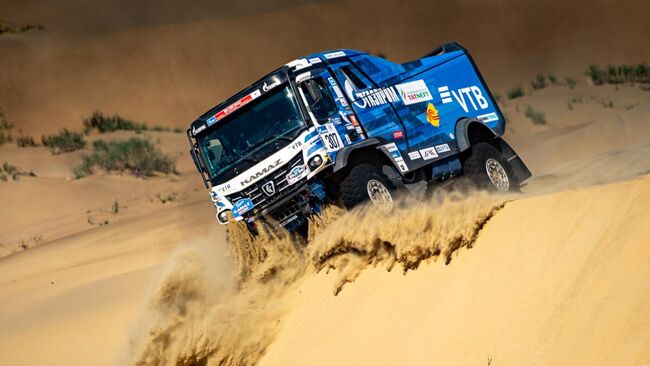 Экипаж КАМАЗ-мастер на ралли Шелковый путь