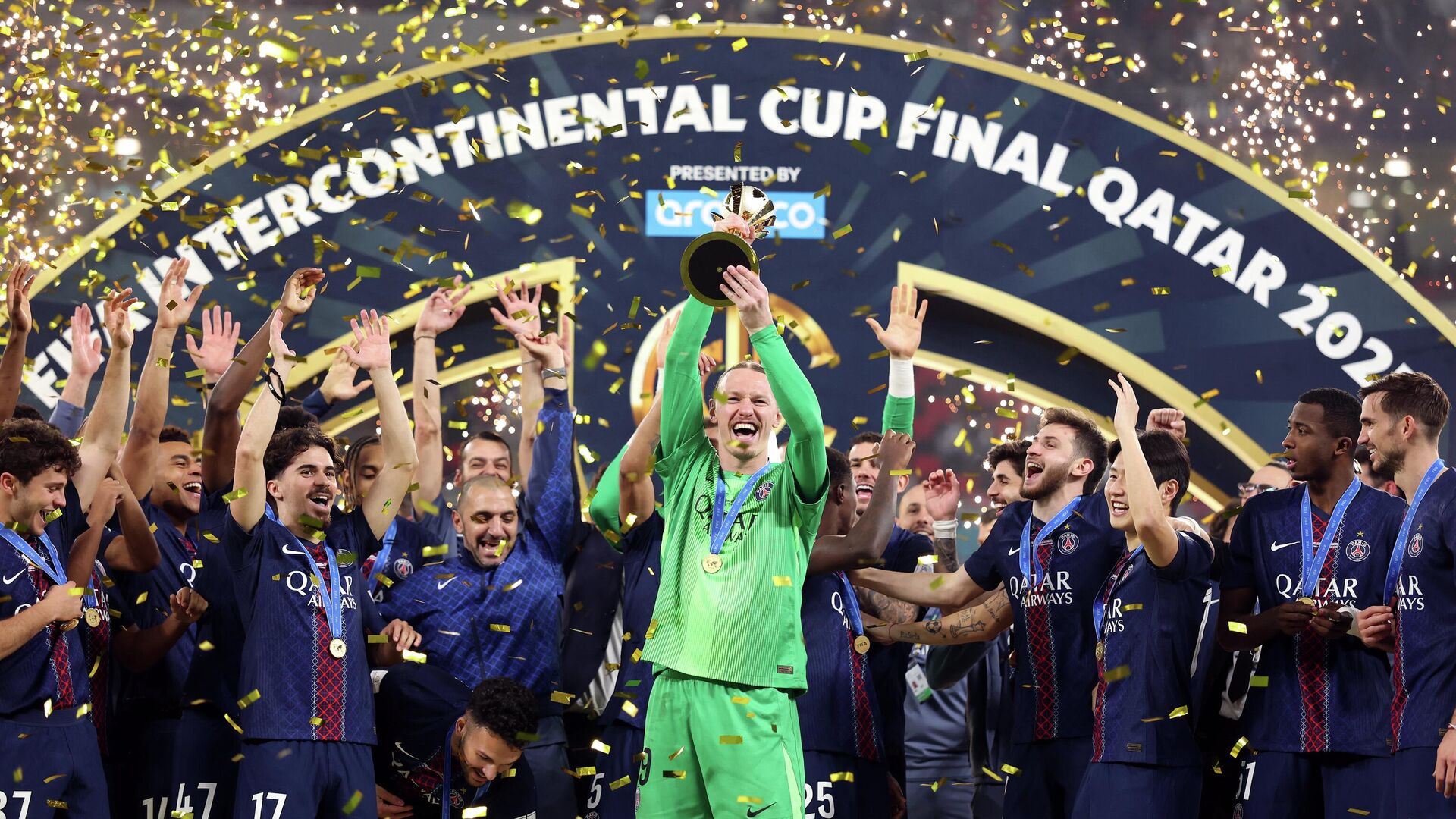 Российский голкипер ПСЖ Матвей Сафонов - РИА Новости, 1920, 18.12.2025