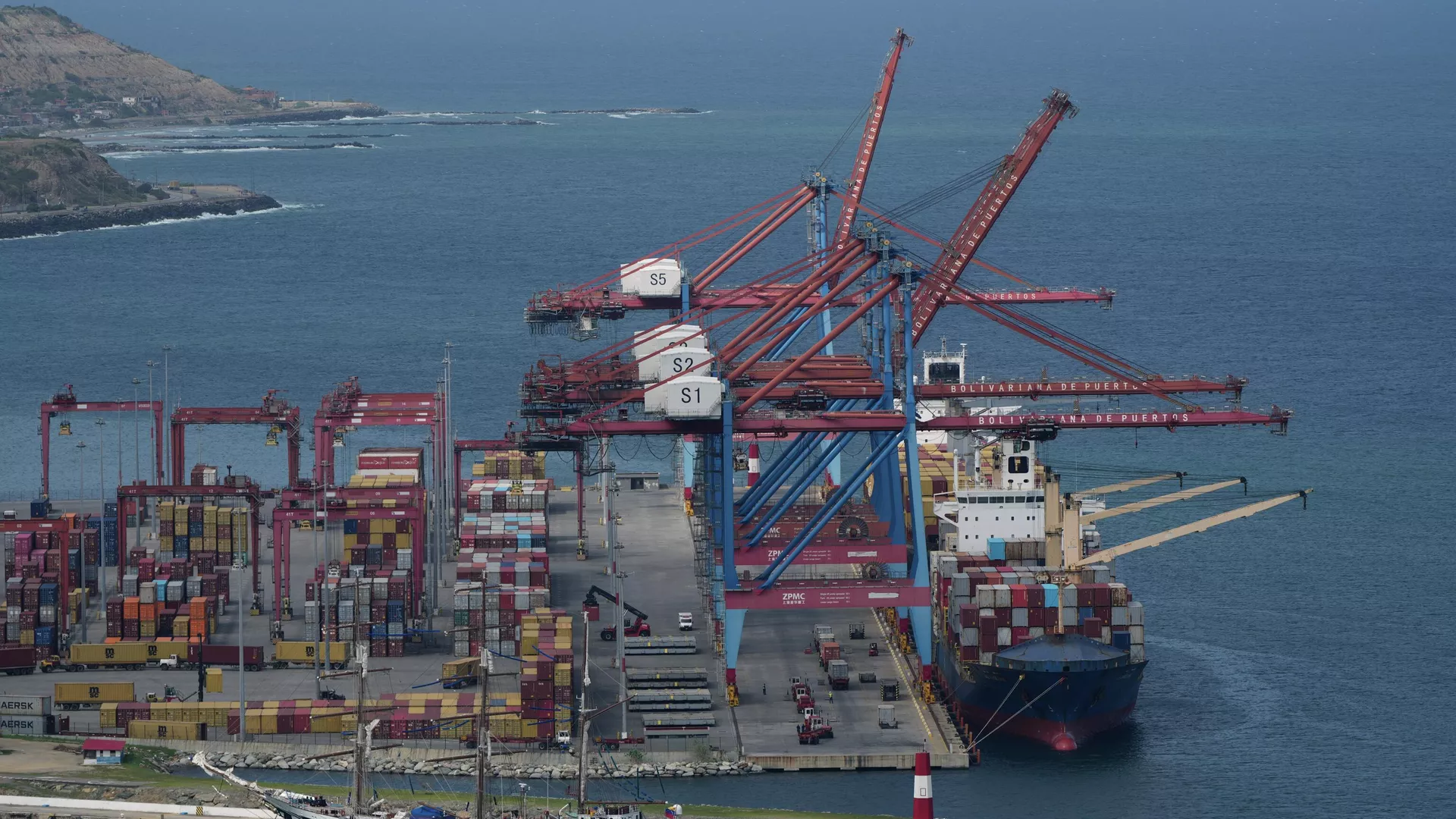 Венесуэла заявила, что захват танкера с нефтью не останется безнаказанным