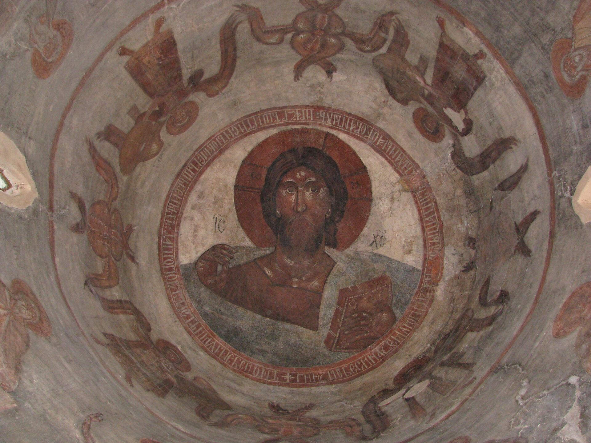 Фрески Феофана Грека в церкви Спаса Преображения на Торговой стороне в Новгороде - РИА Новости, 1920, 18.12.2025