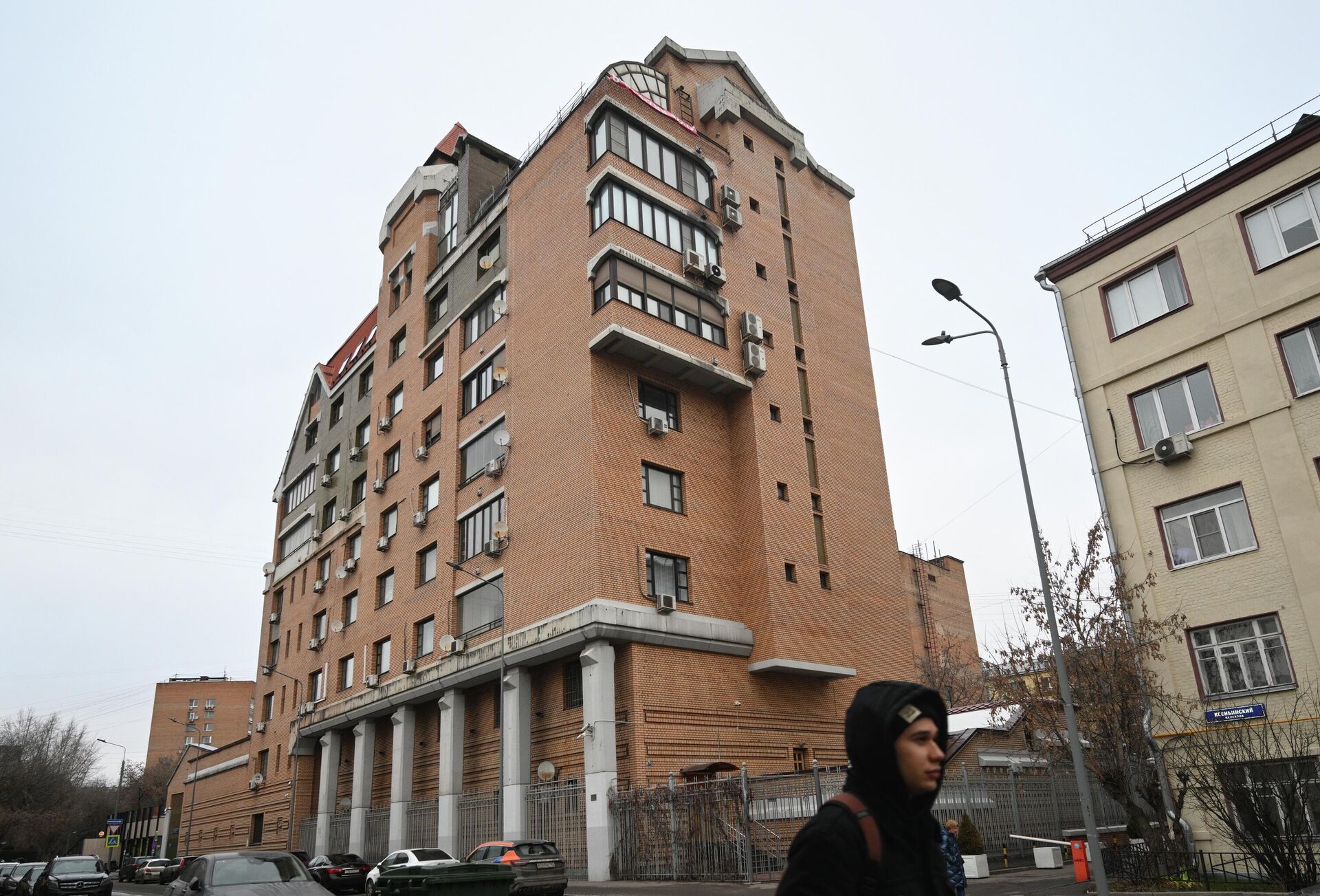 Дом в Хамовническом районе Москвы, где находится квартира певицы Ларисы Долиной - РИА Новости, 1920, 18.12.2025