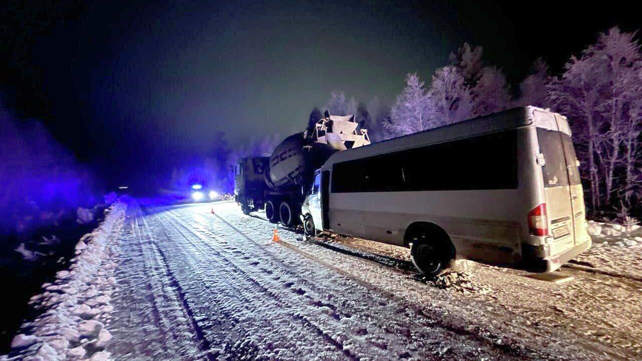 ДТП в Иркутской области ДТП в Иркутской области - РИА Новости, 1920, 18.12.2025
