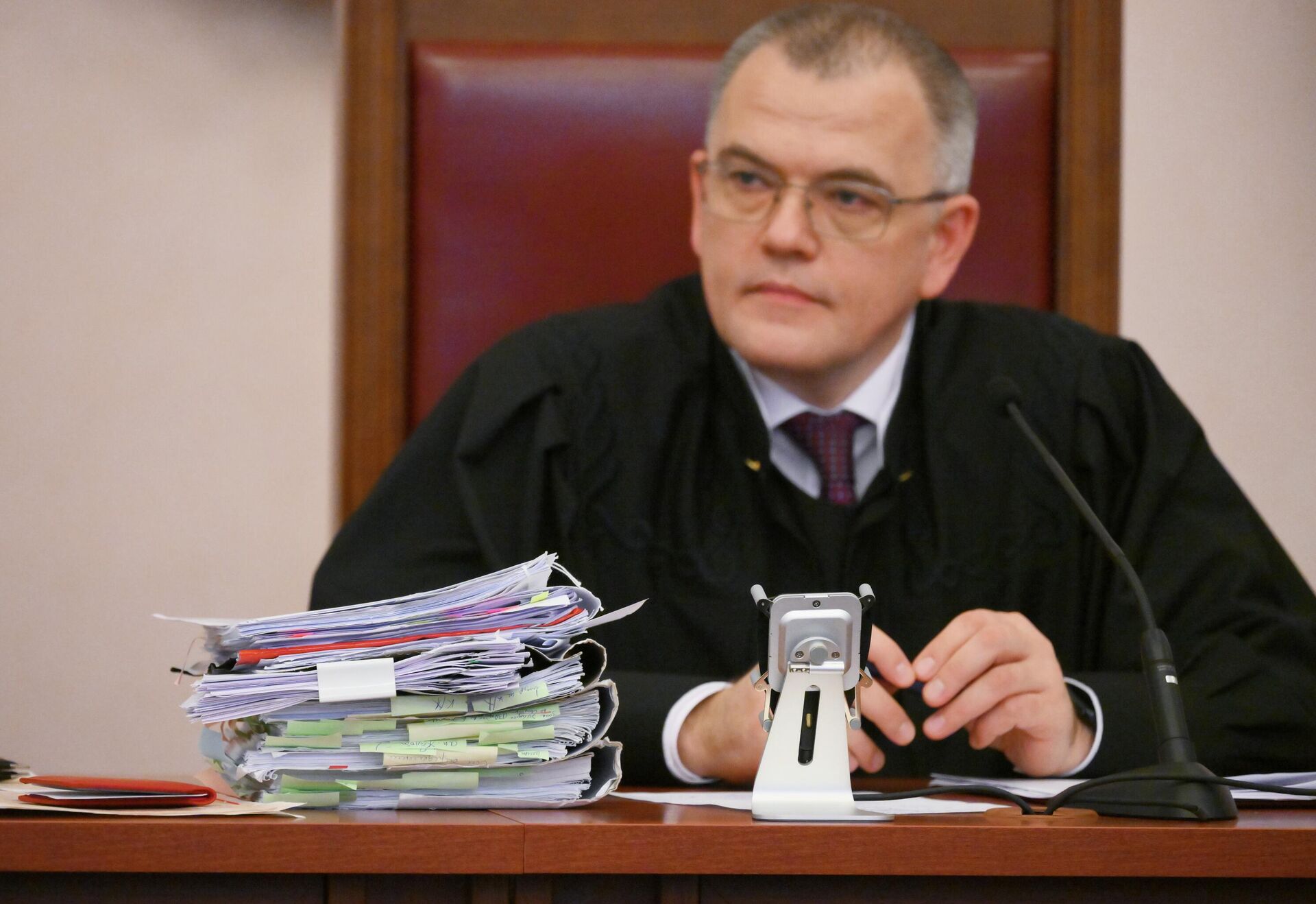 Рассмотрение жалобы по делу о квартире певицы Долиной в Верховном суде РФ - РИА Новости, 1920, 18.12.2025