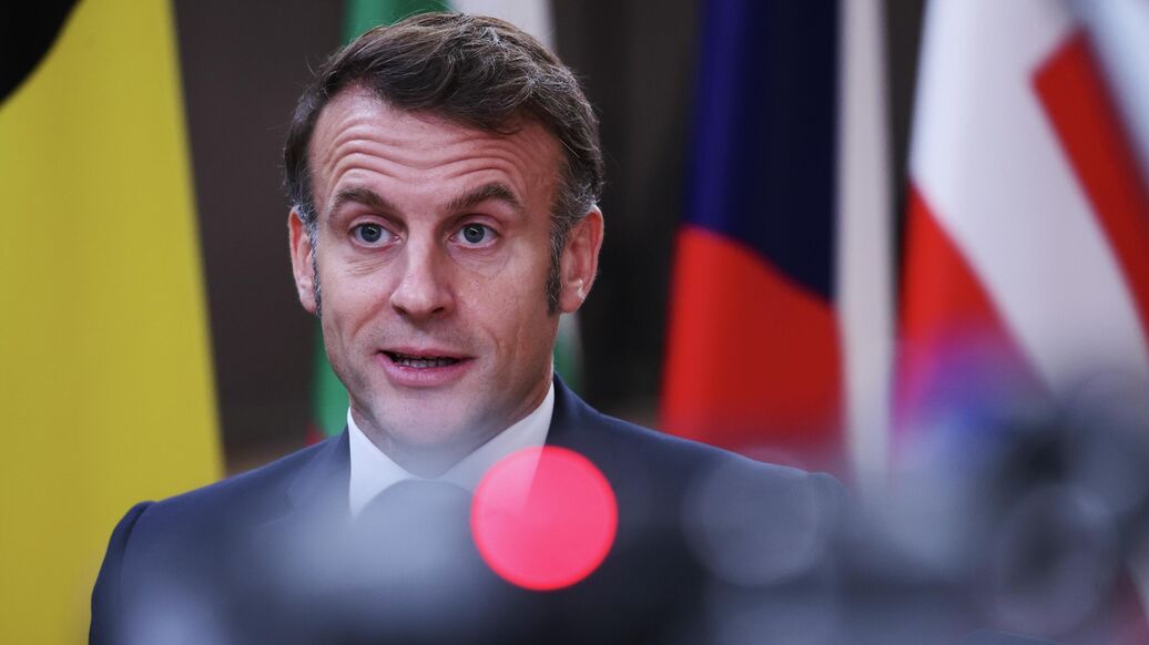 "Уничтожить его". Во Франции унизили Макрона после слов Путина