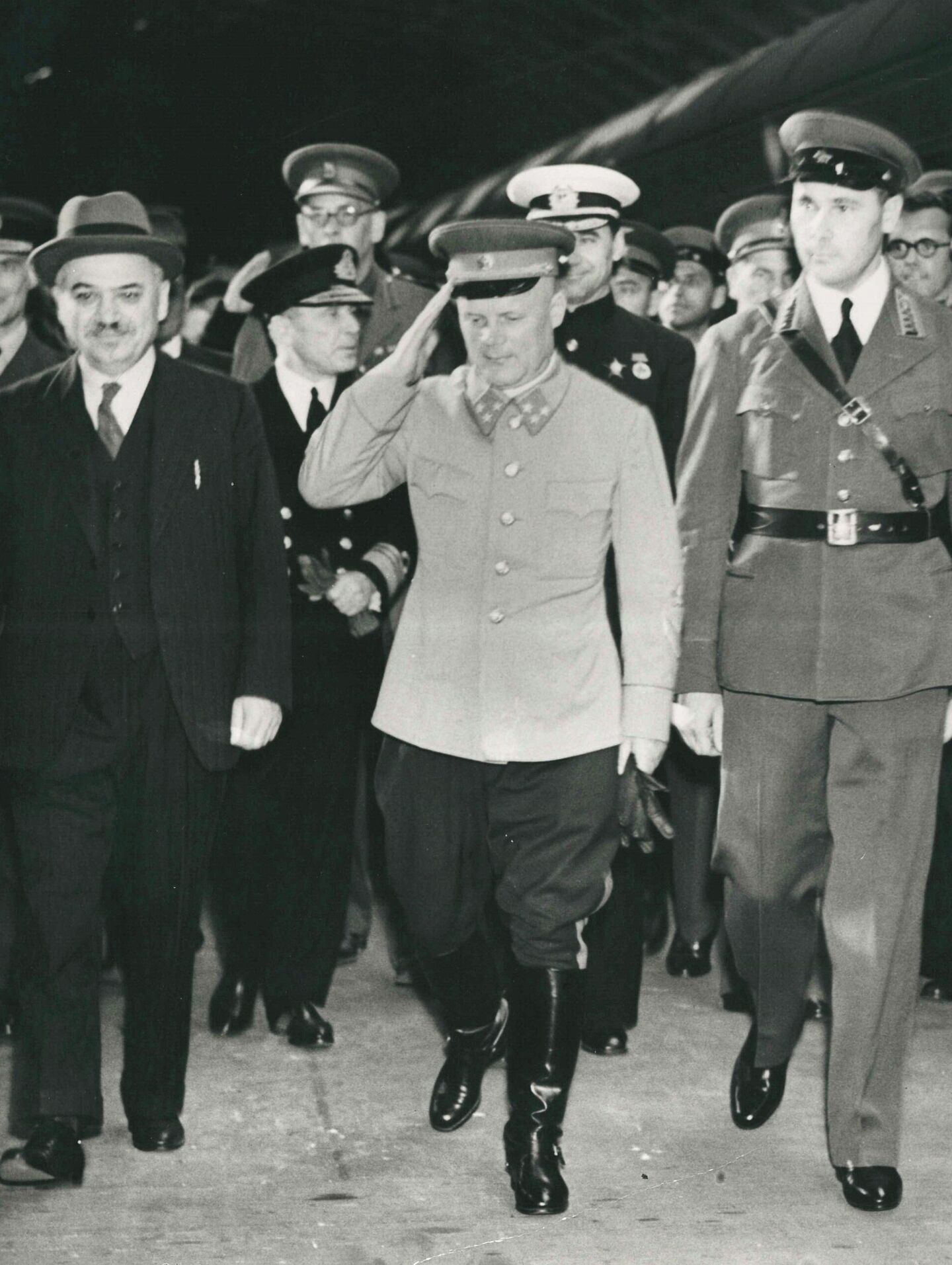 Советская военная миссия прибывает в Лондон в июле 1941 года