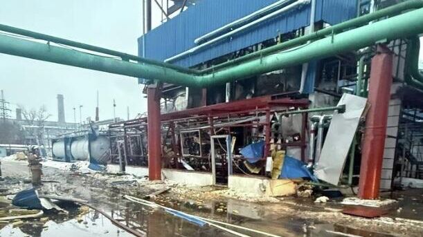 Пожар на производстве Синтез Ока в восточной промзоне Дзержинска - РИА Новости, 1920, 18.12.2025