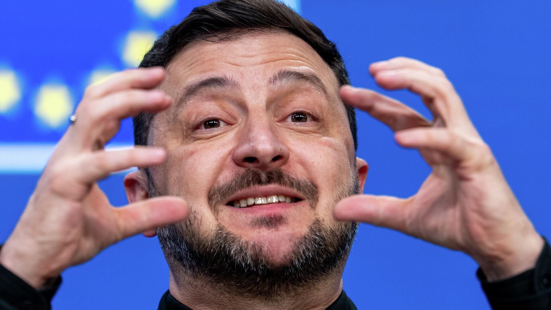 Владимир Зеленский во время саммита ЕС в Брюсселе. 18 декабря 2025 - РИА Новости, 1920, 19.12.2025