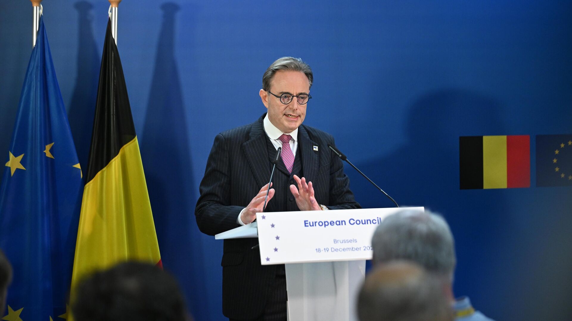 Премьер-министр Бельгии Барт де Вевер во время пресс-конференции по итогам саммита ЕС в Брюсселе - РИА Новости, 1920, 19.12.2025