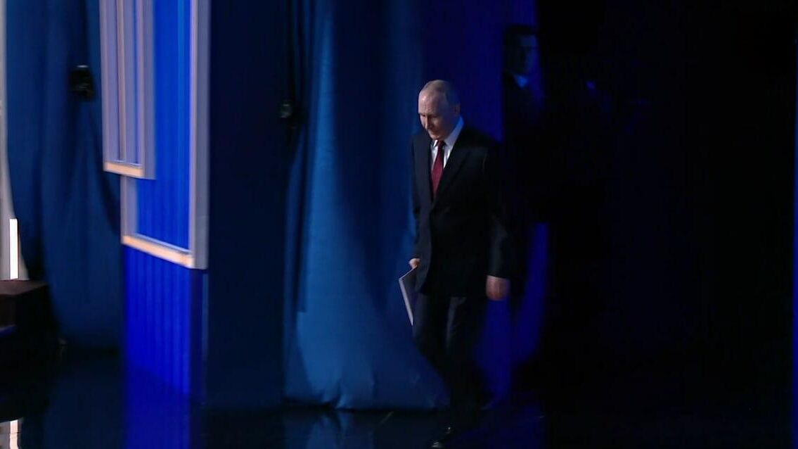 Прямая линия и пресс-конференция президента России Владимира Путина - РИА Новости, 1920, 19.12.2025