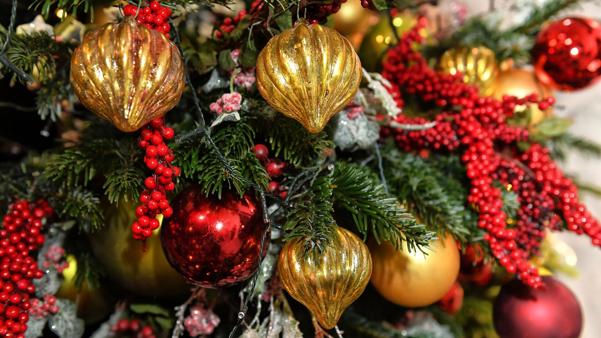 Елочные игрушки - РИА Новости, 1920, 22.12.2025