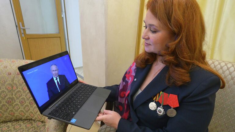 Участники СВО смотрят трансляцию специальной программы Итоги года с Владимиром Путиным в Челябинске