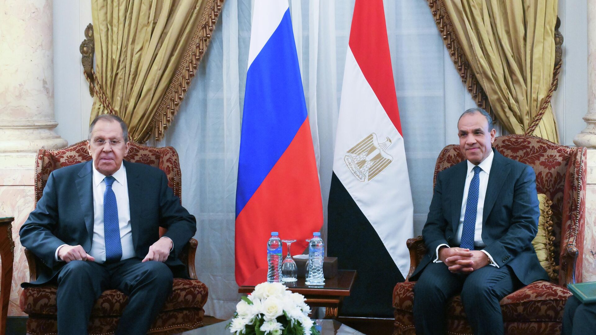 Министр иностранных дел РФ Сергей Лавров и министр иностранных дел Египта Бадр Абдель Аты во время встречи в Каире. 19 декабря 2025 - РИА Новости, 1920, 19.12.2025