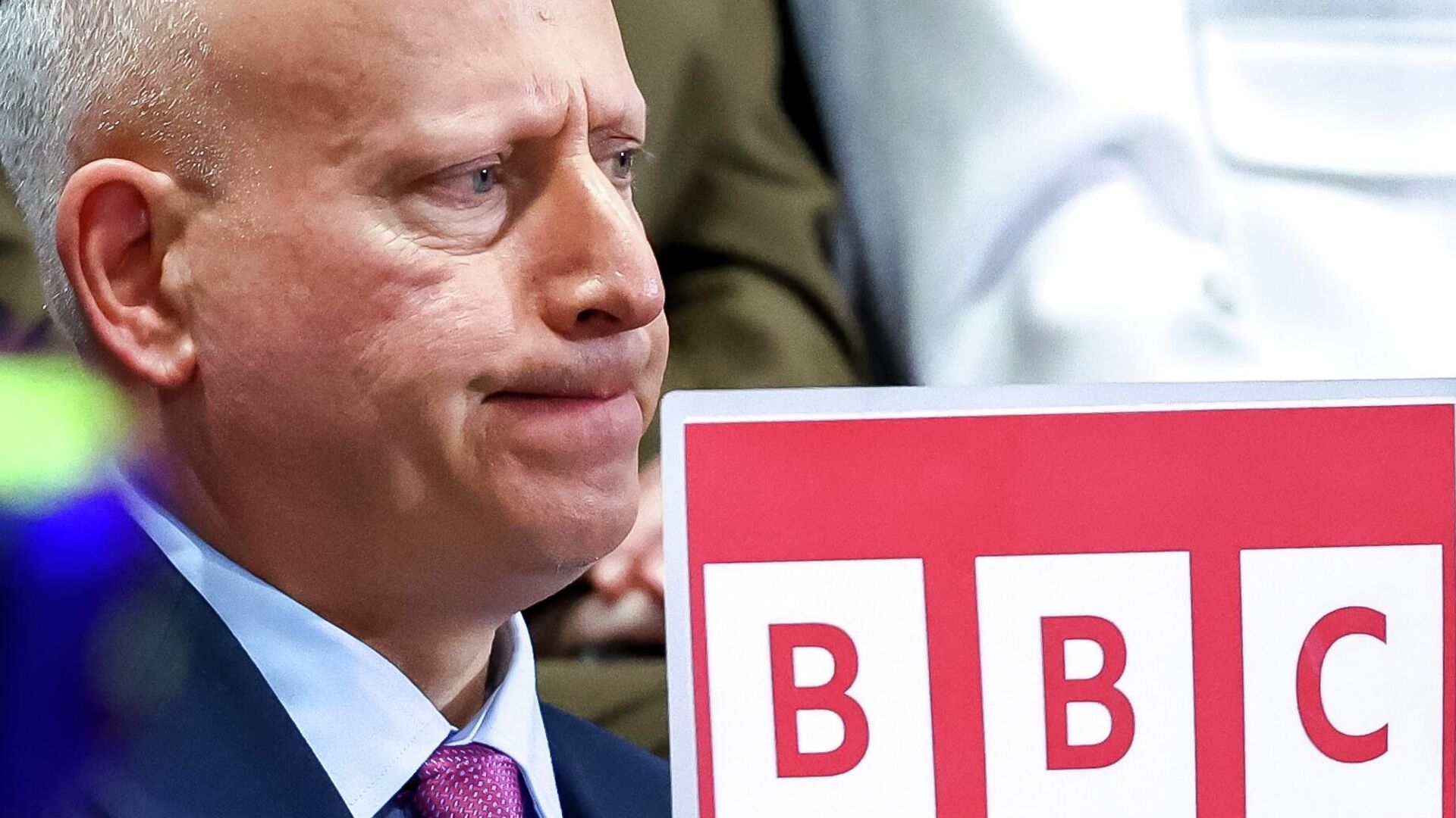 Корреспондент BBC News Стивен Розенберг во время специальной программы Итоги года с Владимиром Путиным в Москве - РИА Новости, 1920, 19.12.2025