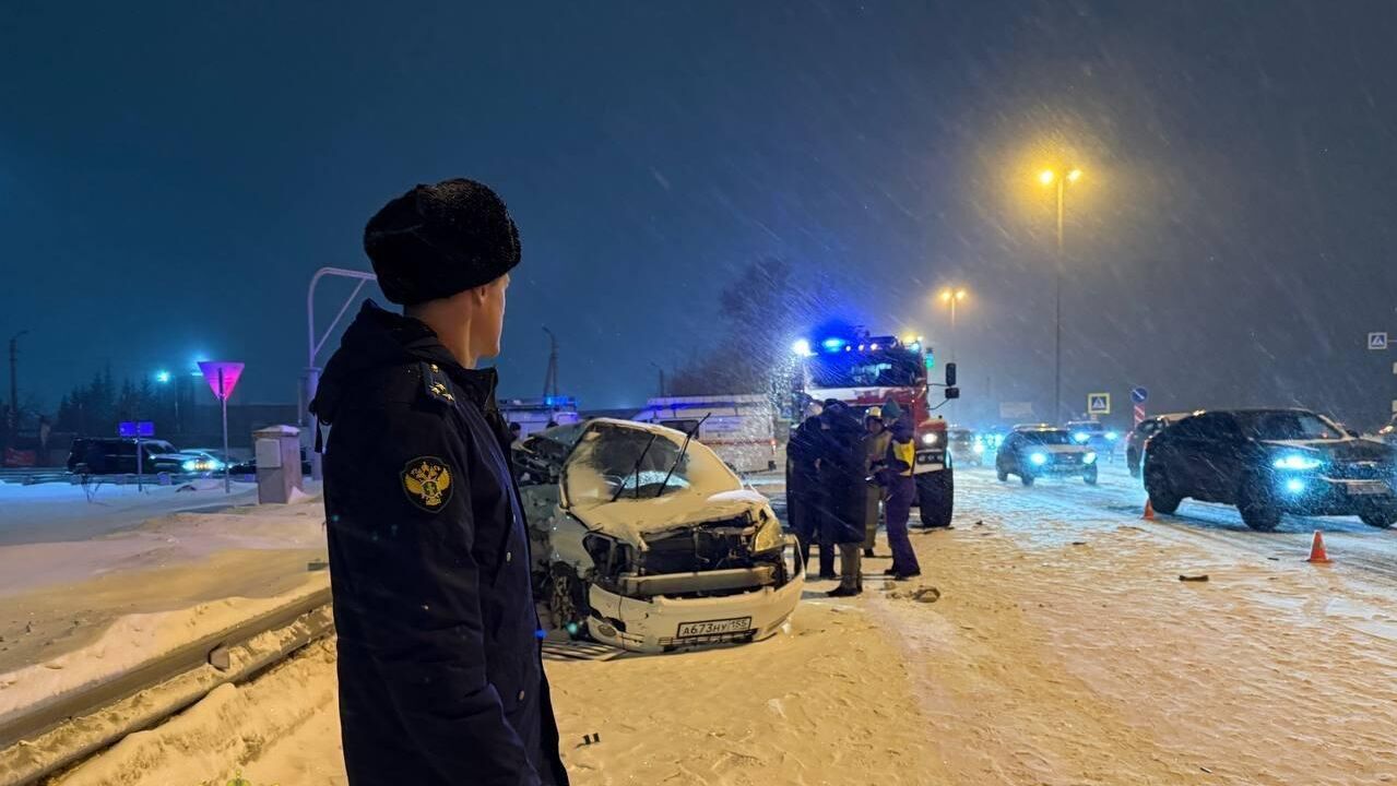 ДТП в Новосибирске - РИА Новости, 1920, 19.12.2025