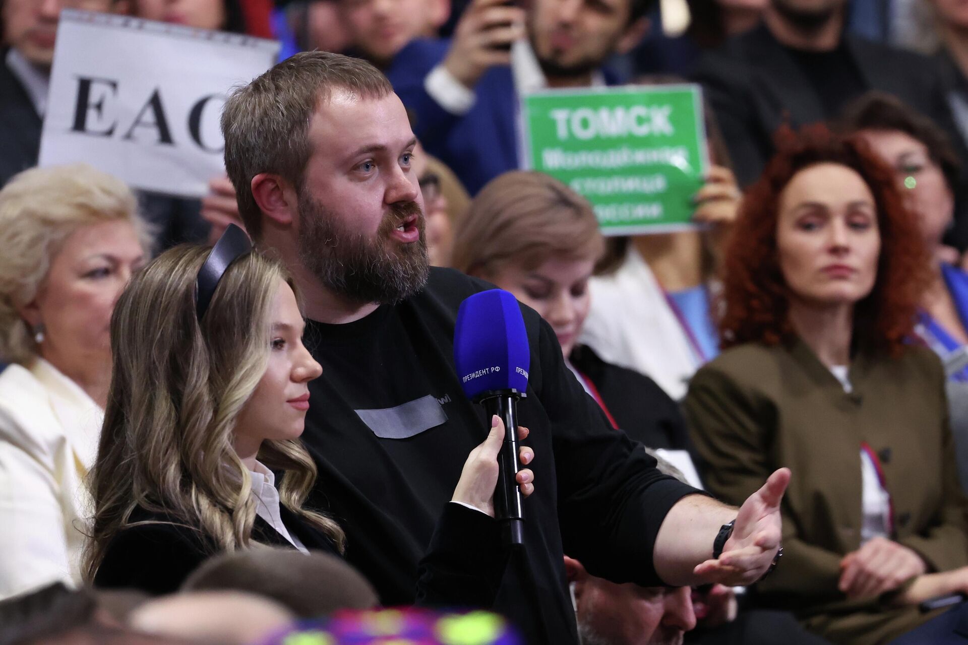 Техноблогер Wylsacom Валентин Петухов во время специальной программы Итоги года с Владимиром Путиным