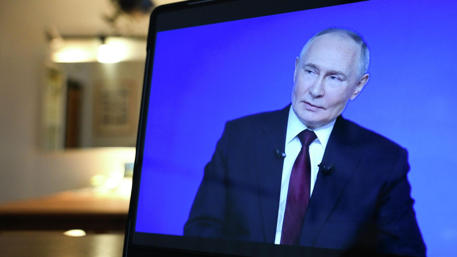 Трансляция специальной программы Итоги года с Владимиром Путиным - РИА Новости, 1920, 19.12.2025