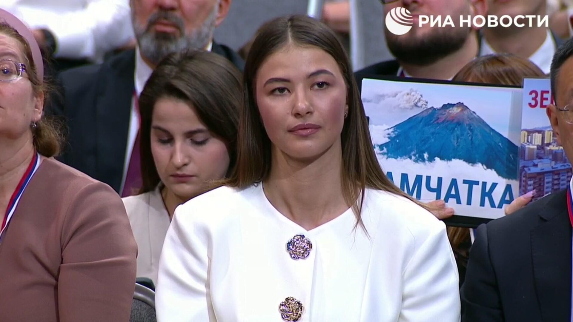 Путин: сатанизм*, оккультные услуги, всякие колдуны – бред - РИА Новости, 1920, 19.12.2025